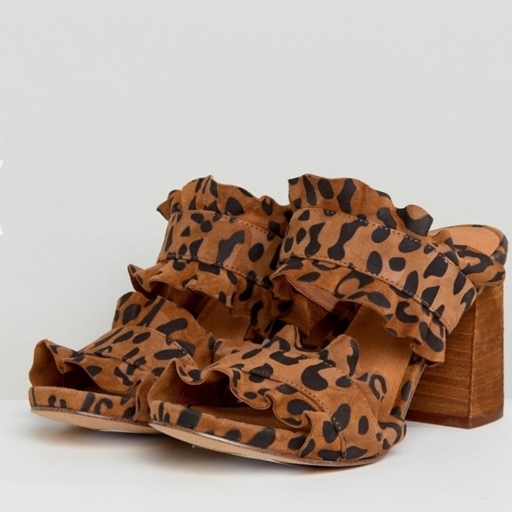 Free People | Cheetah Heel Sandals, size 10.5‎ - Picture 2 of 8